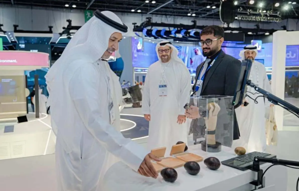 “تاتش رايب”.. أول جهاز إماراتي للتحقق الفوري من نضج الفاكهة بالذكاء الاصطناعي