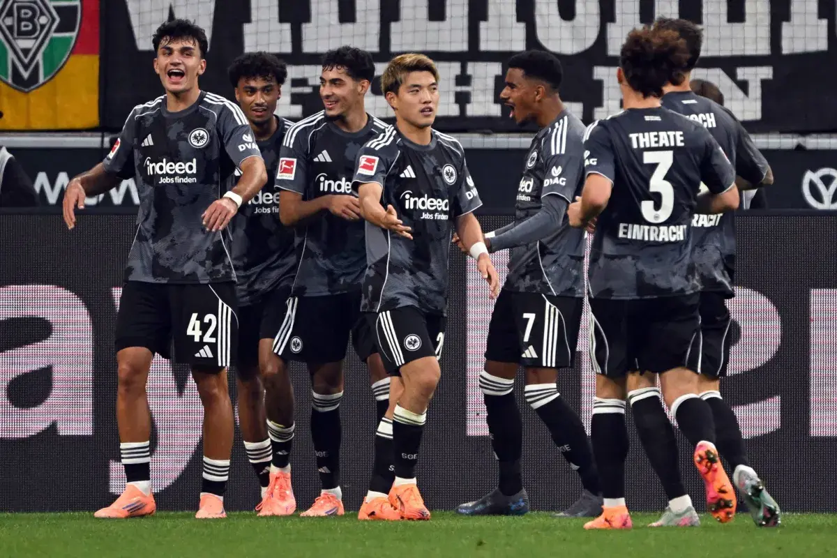 «يويفا» يرفض طلب فرنكفورت بشأن مباراته مع نابولي