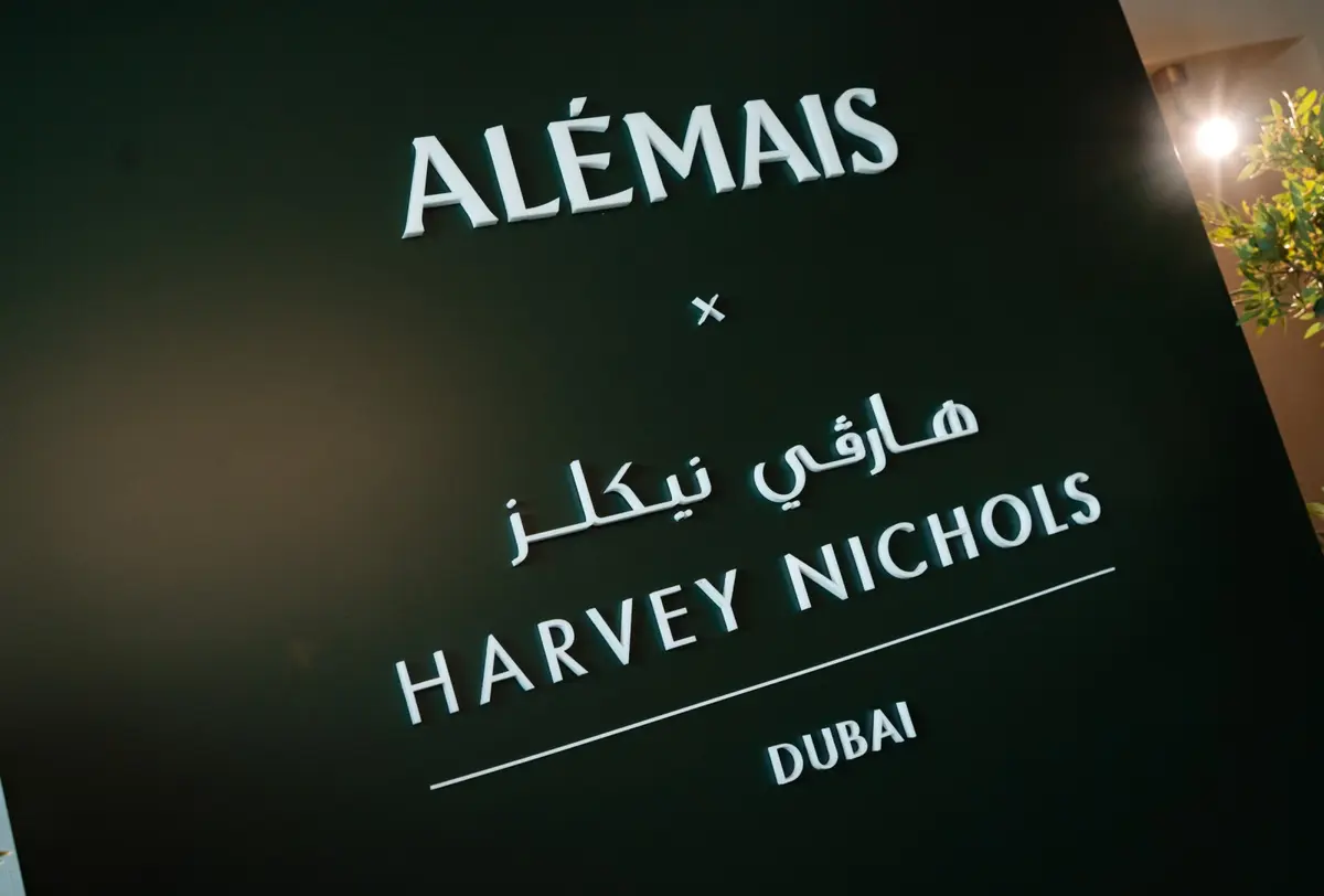 إطلاق أول ركن لعلامة Alemais في Harvey Nichols دبي
