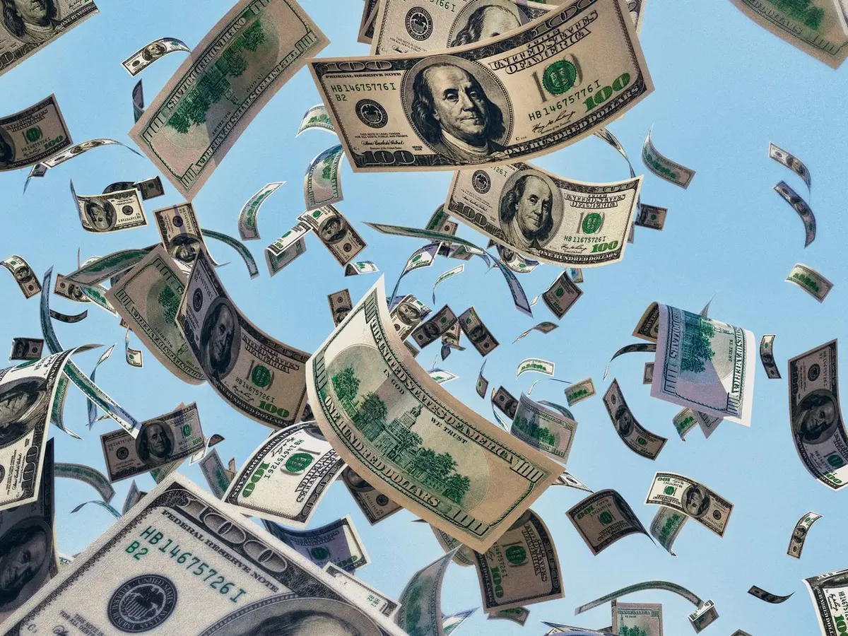 هاشتاق عربي - مليونيرات أمريكا يتزايدون لكنهم يعانون ضائقة مالية