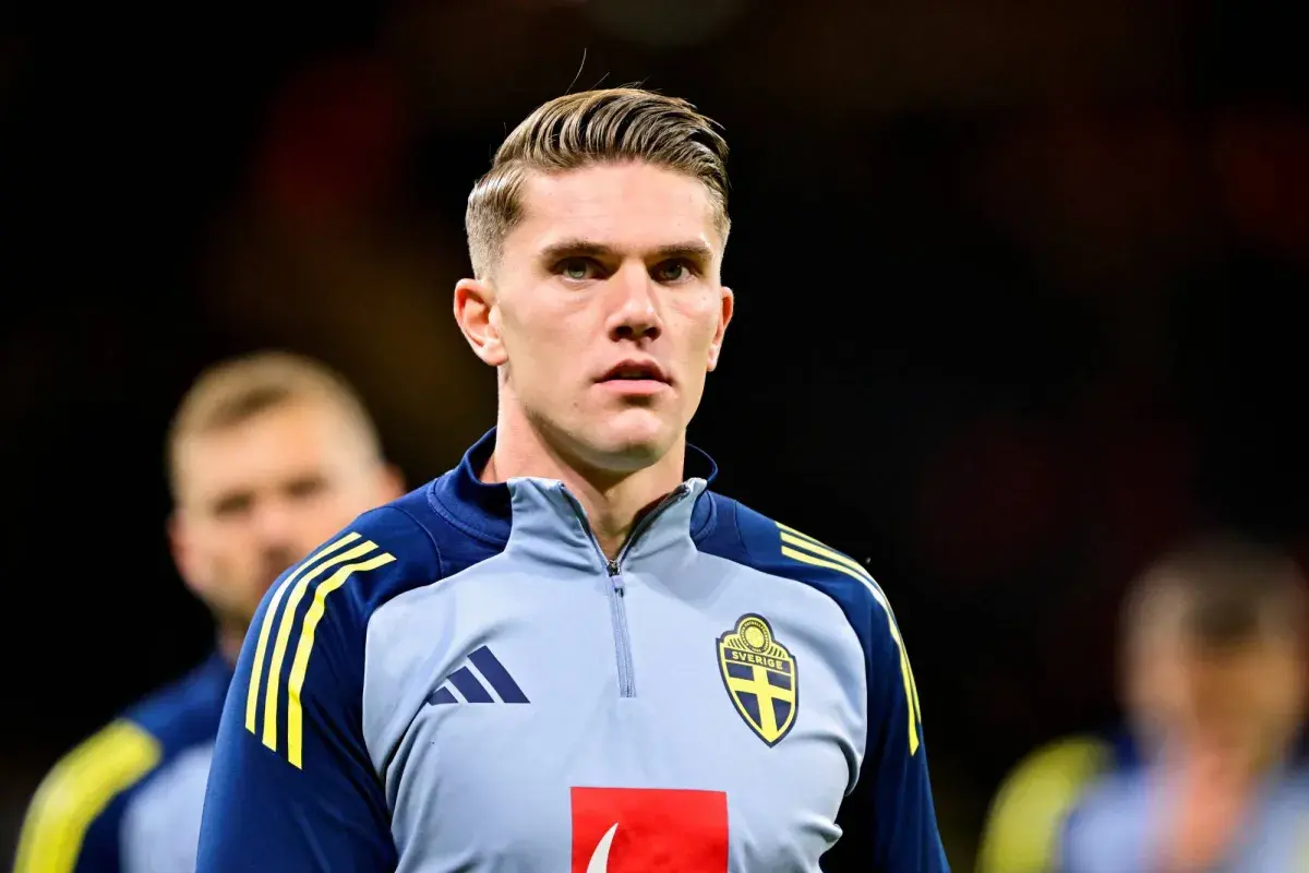 أرتيتا يُدافع عن جيوكيريس: المهاجم الحقيقي يتحمّل الضغط