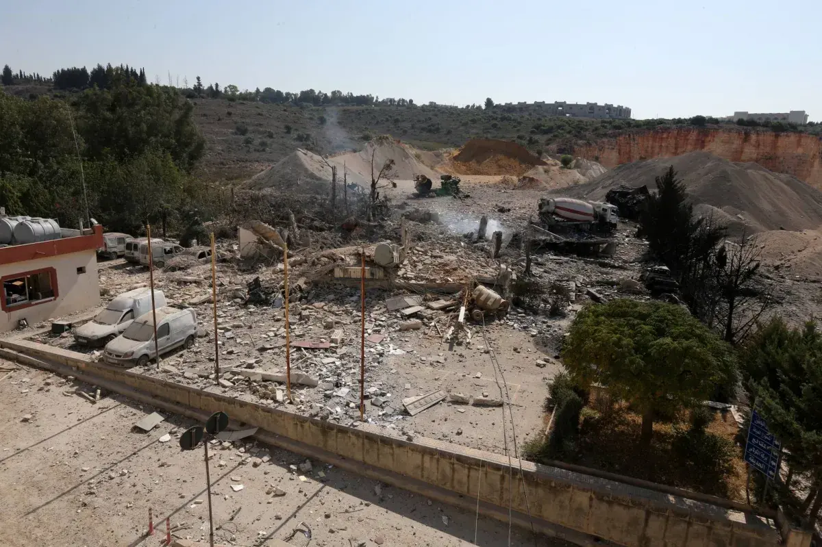 لبنان: قتيل بغارة إسرائيلية في خربة سلم... وإطلاق نار على قطّافي الزيتون بعيترون