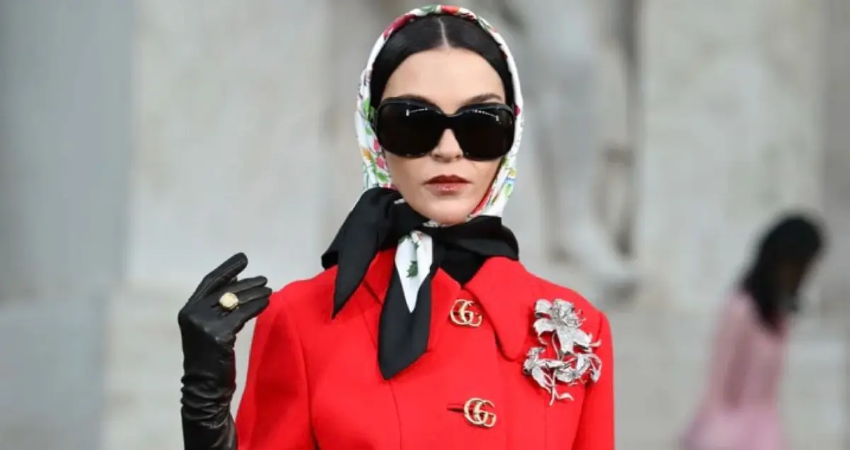 كلّ الأنظار على إطلالات النجمات في عروض الأزياء الجاهزة لربيع 2026