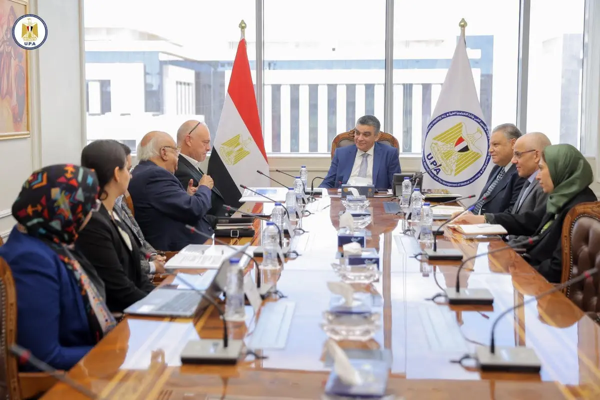 هيئة الشراء الموحد تبحث مع «دياسيس» العالمية توطين صناعة أجهزة ومستلزمات المعامل في مصر