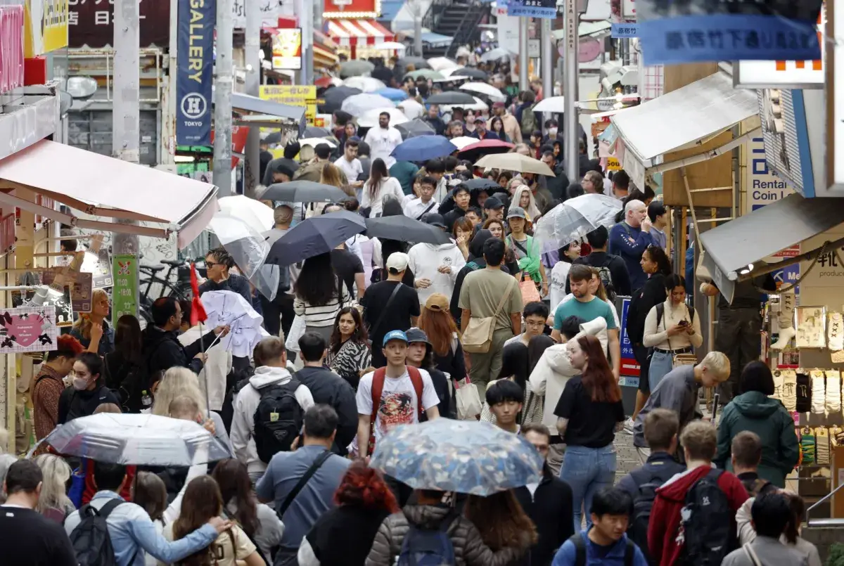 ترمب يزور طوكيو قبل قمة «آبيك»... وواشنطن تدعوها للتخلي عن الطاقة الروسية