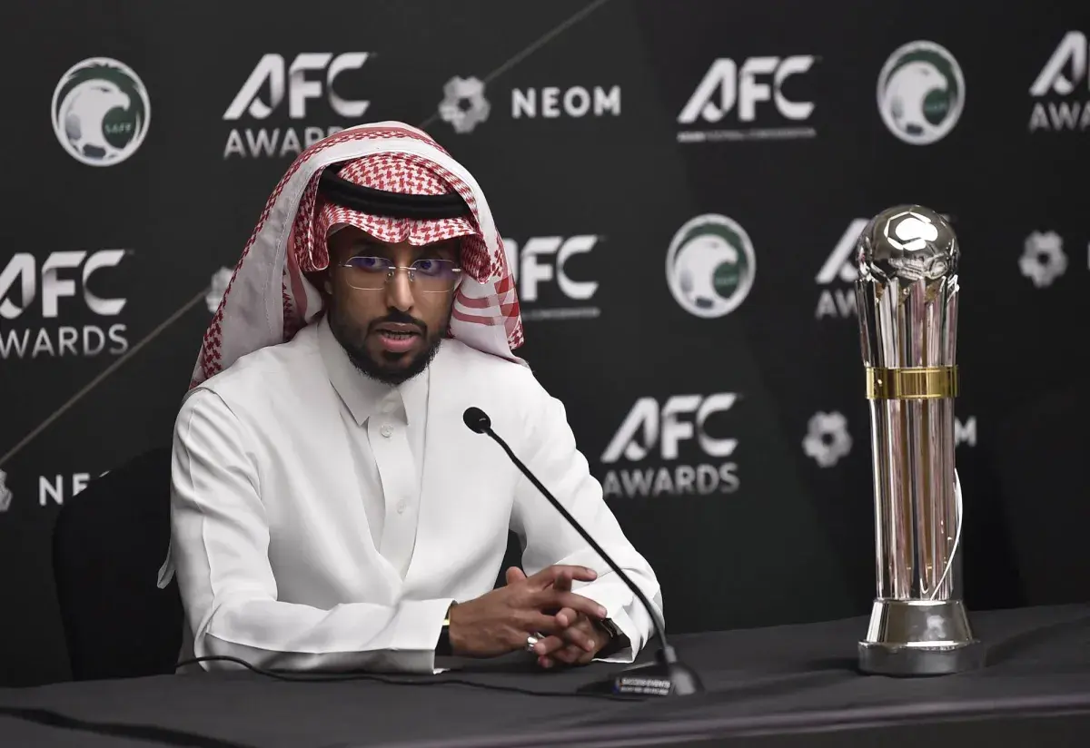 سالم بعد تتويجه بالجائزة: لا أرى... لا أسمع... لا أتكلم!