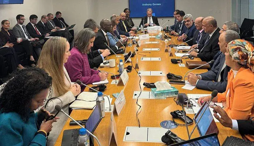 مباحثات يمنية في واشنطن لتعزيز الشراكة مع مؤسسات مالية دولية