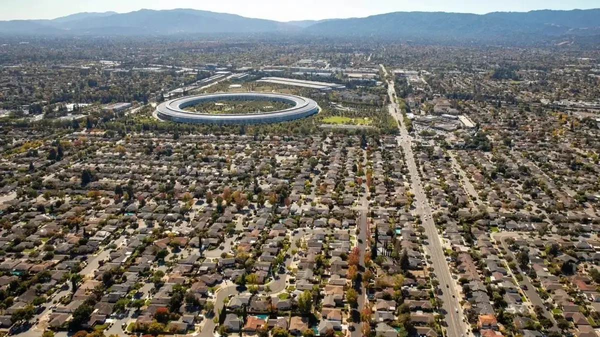 هاشتاق عربي - طفرة الذكاء الاصطناعي تعيد إحياء مكاتب سيليكون فالي