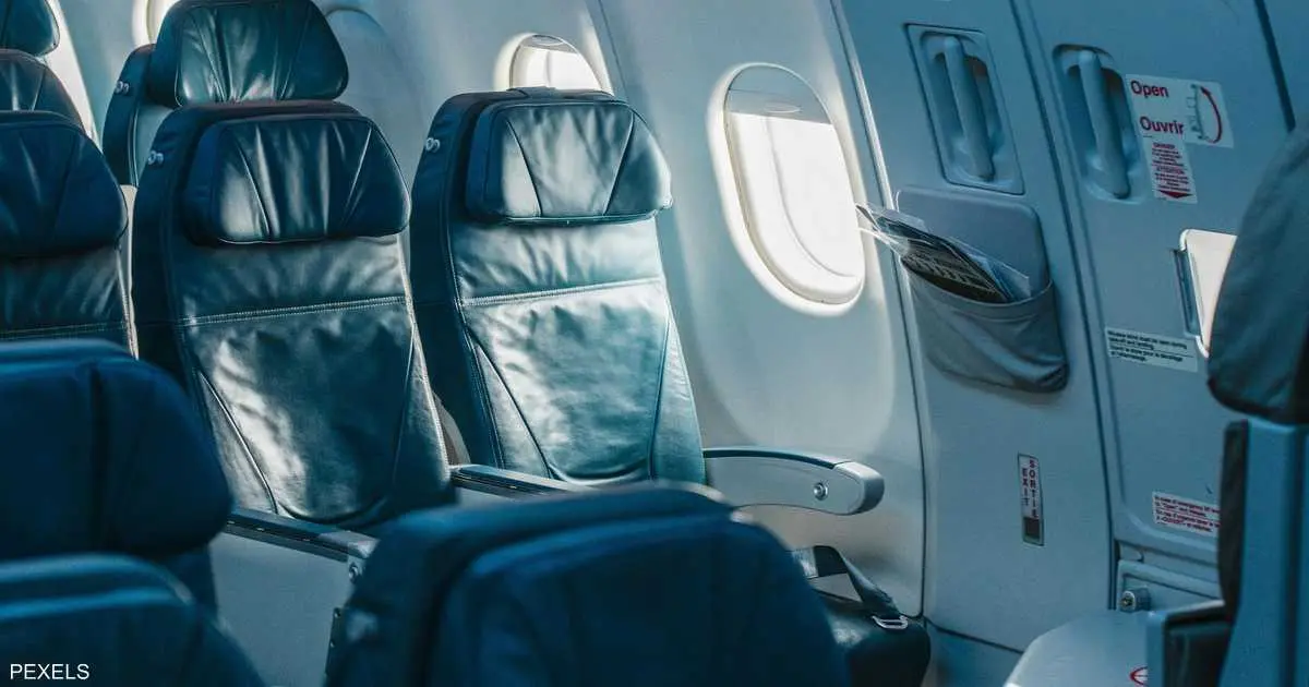 ذعر فوق السحاب.. نيران تحول مسار طائرة صينية