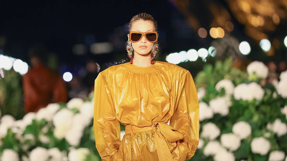 PFW: 80s Romance Finds An Edge At Saint Laurent Spring/Summer 2026