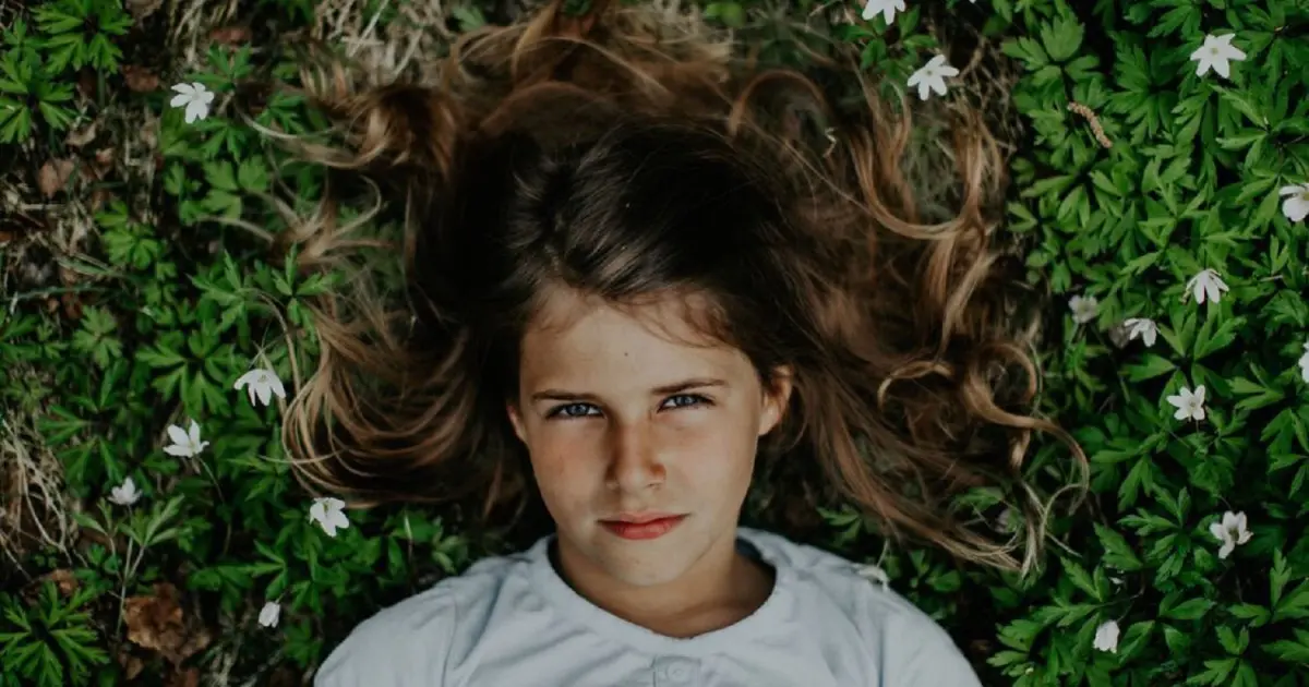 من المدنية إلى البرية.. عائلة أوروبية تبحث عن معنى الحياة وسط الطبيعة