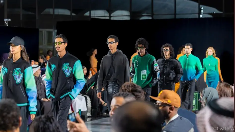 “الخطوط السعودية” توسع هويتها التجارية بإطلاق علامة أزياء راقية