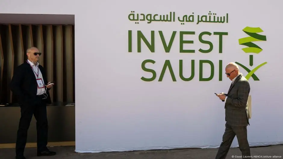 المهاجرون مقابل السكان المحليين.. صراع ثقافي في دول الخليج