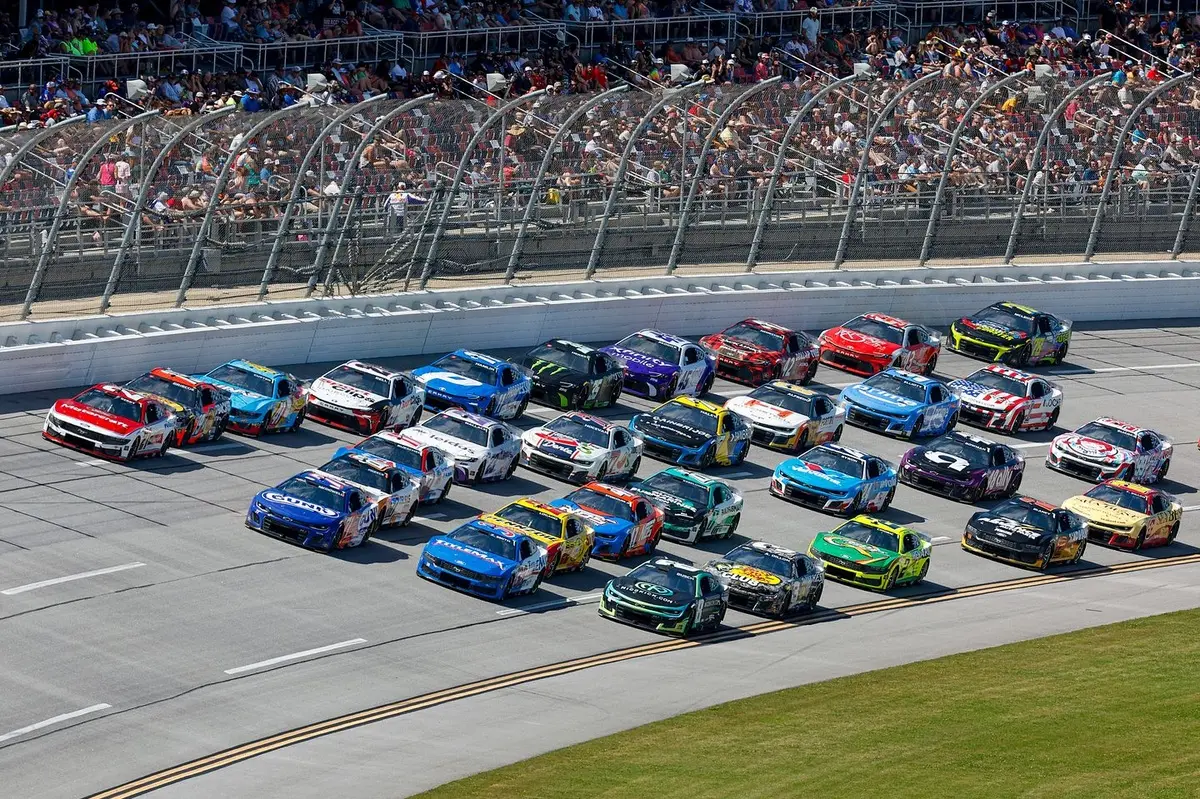 Talladega Playoff race is about weighing risk versus stage points