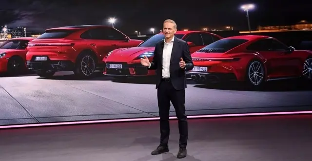 تنحي الرئيس التنفيذي في بورش: أوليفر بلوم يرحل بعد 10 أعوام ومايكل لايترز يتولى المنصب