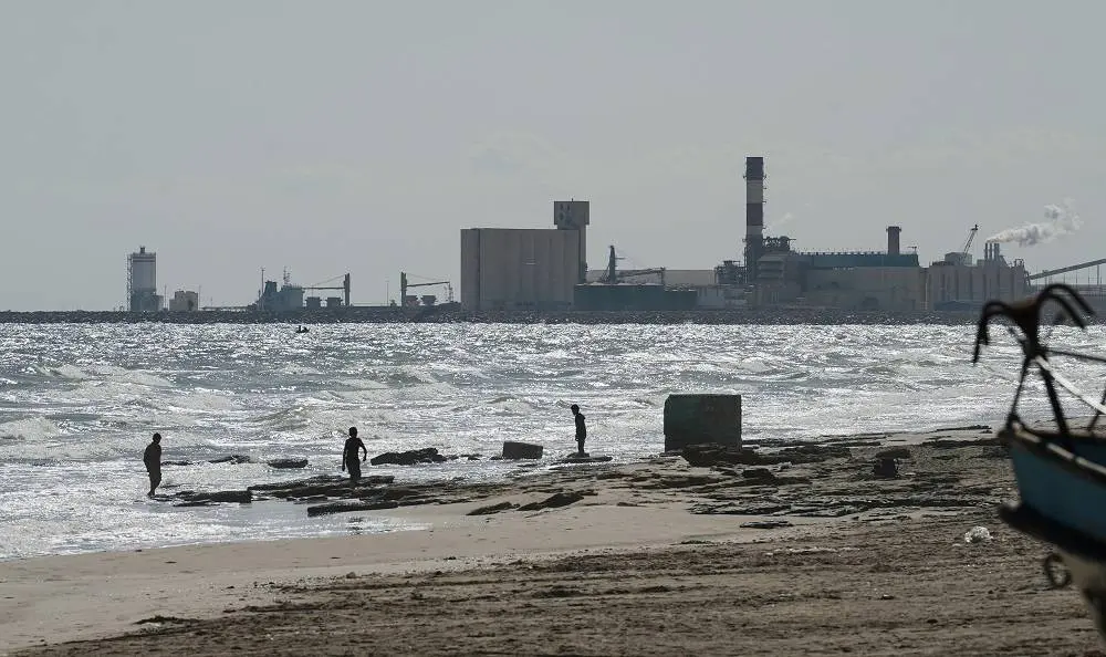 من جوهرة بيئية نادرة إلى كارثة إنسانية... قابس تختنق