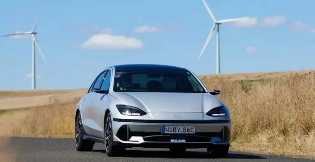 توتر بين الحكومة الكورية وشركة هيونداي بسبب استثماراتها الضخمة في أمريكا