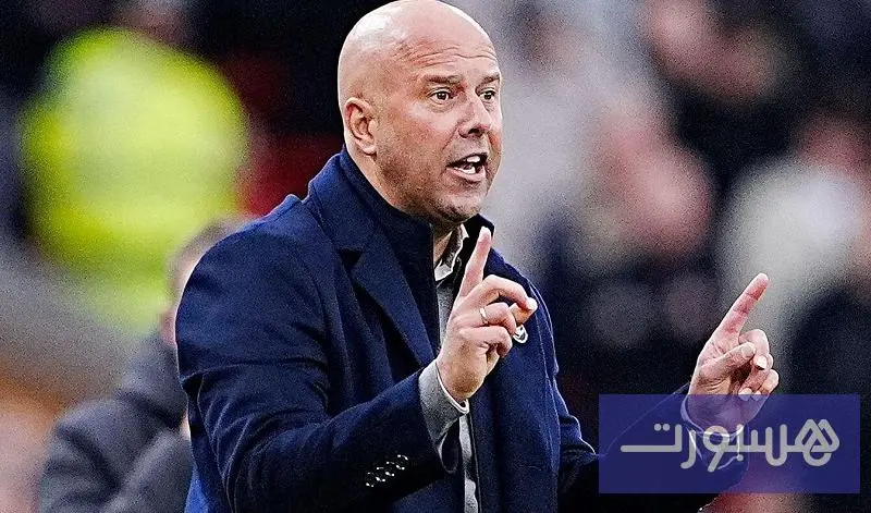 سلوت مدرب ليفربول يقول إن مشكلة الطائرة ليست عذرا قبل مواجهة فرانكفورت
