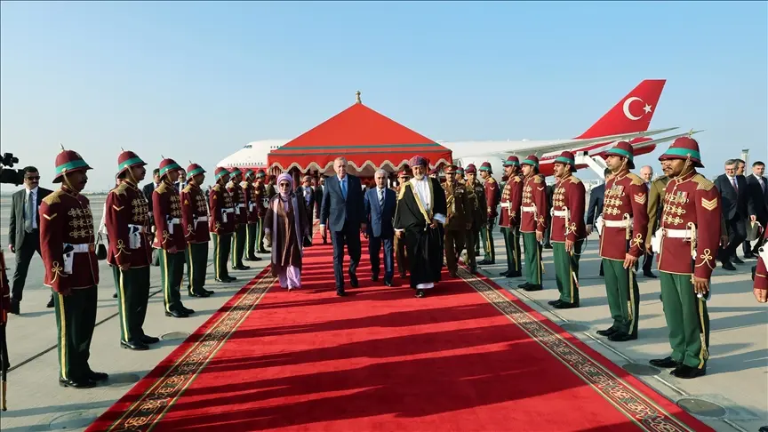 سلطان عمان يقيم مأدبة عشاء على شرف الرئيس أردوغان