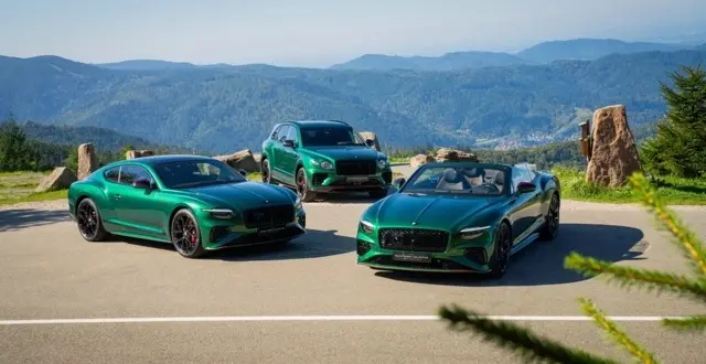 بنتلي تطلق مجموعة Black Forest الخاصة احتفالاً بمرور 15 عاماً على وجودها في شتوتغارت