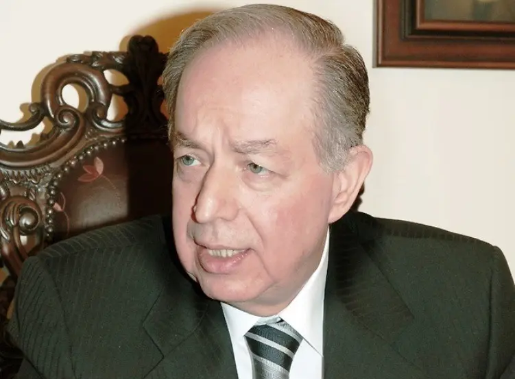 الموت يغيب الدكتور والباحث الموسيقي سعد الله آغا القلعة