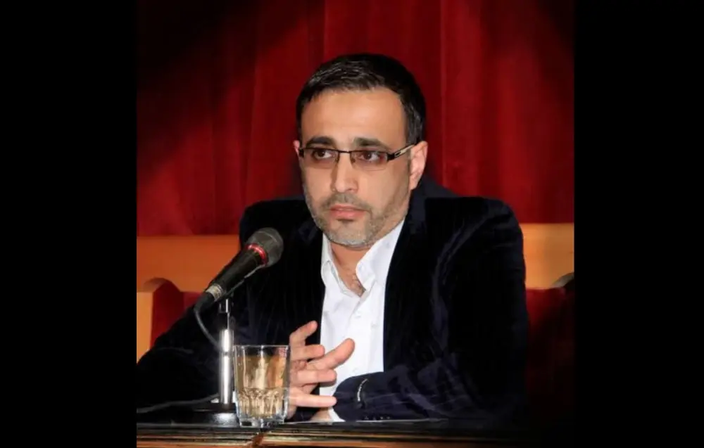 تكليف فنان سوري بملف الأطفال في وزارة الثقافة يثير عاصفة من الجدل