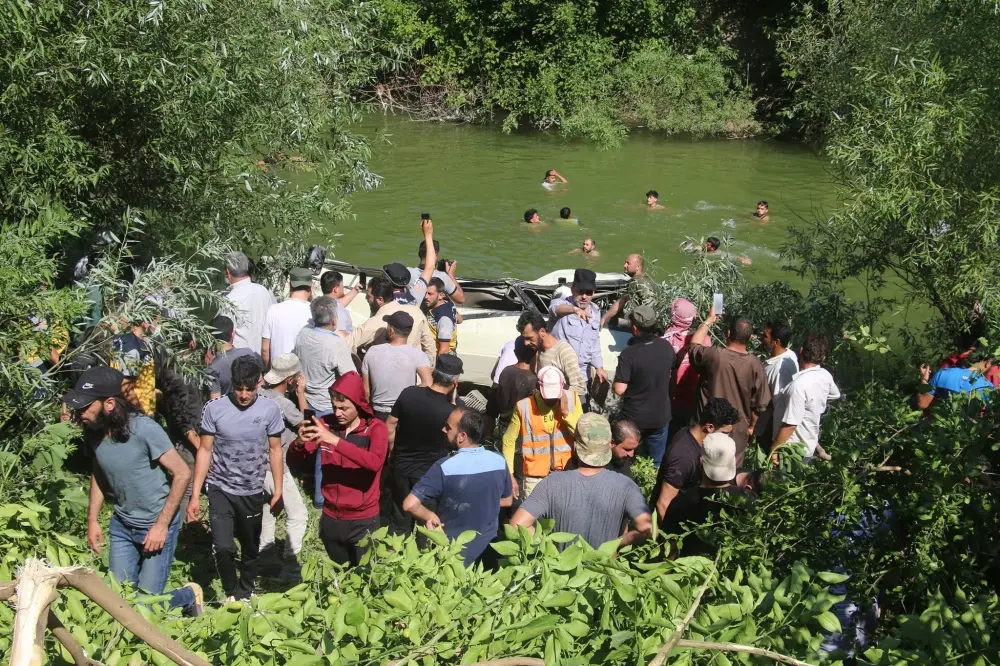 إدلب.. ارتفاع عدد ضحايا تدهور حافلة الطلاب إلى 8 أشخاص