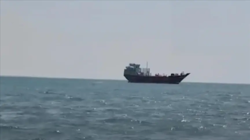 قوات يمنية تعلن ضبط أسلحة إيرانية بسفينة قرب باب المندب