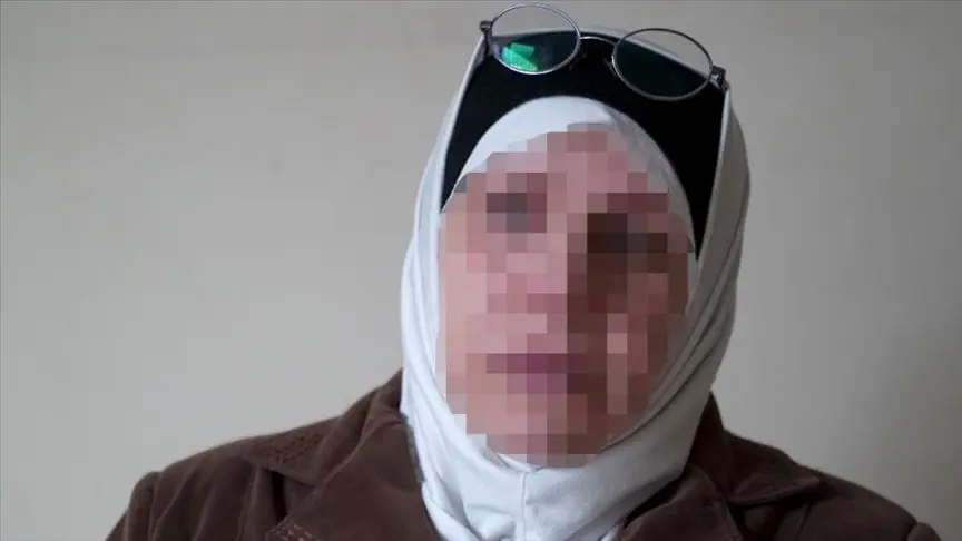 فيديو.. معتقلة سابقة: سجنوا ابني رغم كتابته أشعارا تمدح بشار الأسد