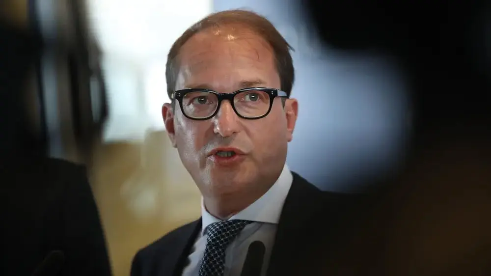 ألمانيا تبحث استئناف الترحيل إلى سوريا وأفغانستان رغم الجدل الحقوقي