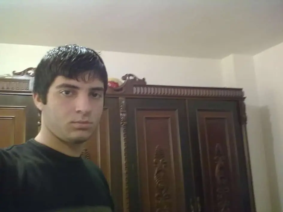 أحمد طه العمر طالب الإعدادي الذي قضى جراء التعذيب في سجون النظام