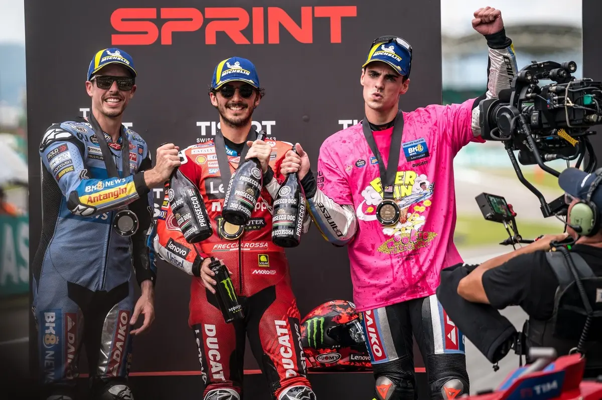 MotoGP Malaysian GP: Francesco Bagnaia destroys field to win sprint