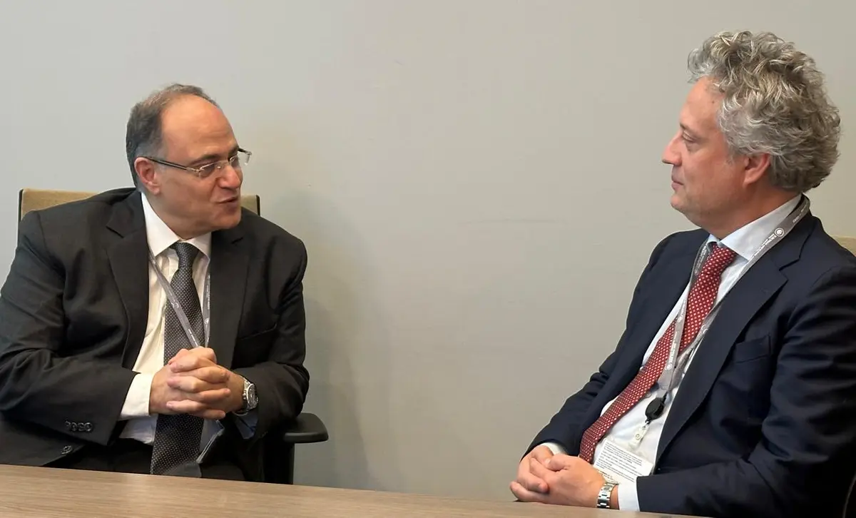 رئيس هيئة الدواء يبحث مع نظيره الإيطالي سبل التعاون لتعزيز الرقابة الدوائية والابتكار العلمي