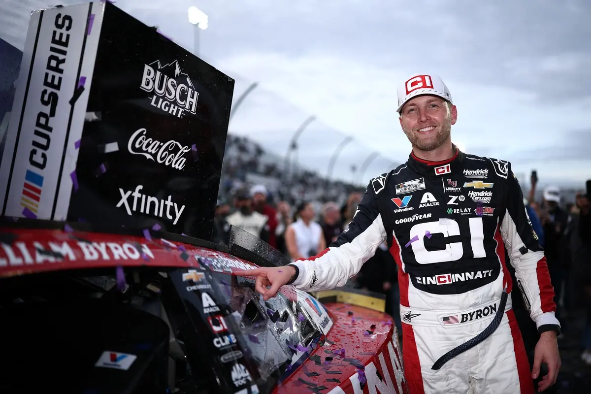 William Byron wins his way into NASCAR Cup final four; Penske denied title shot