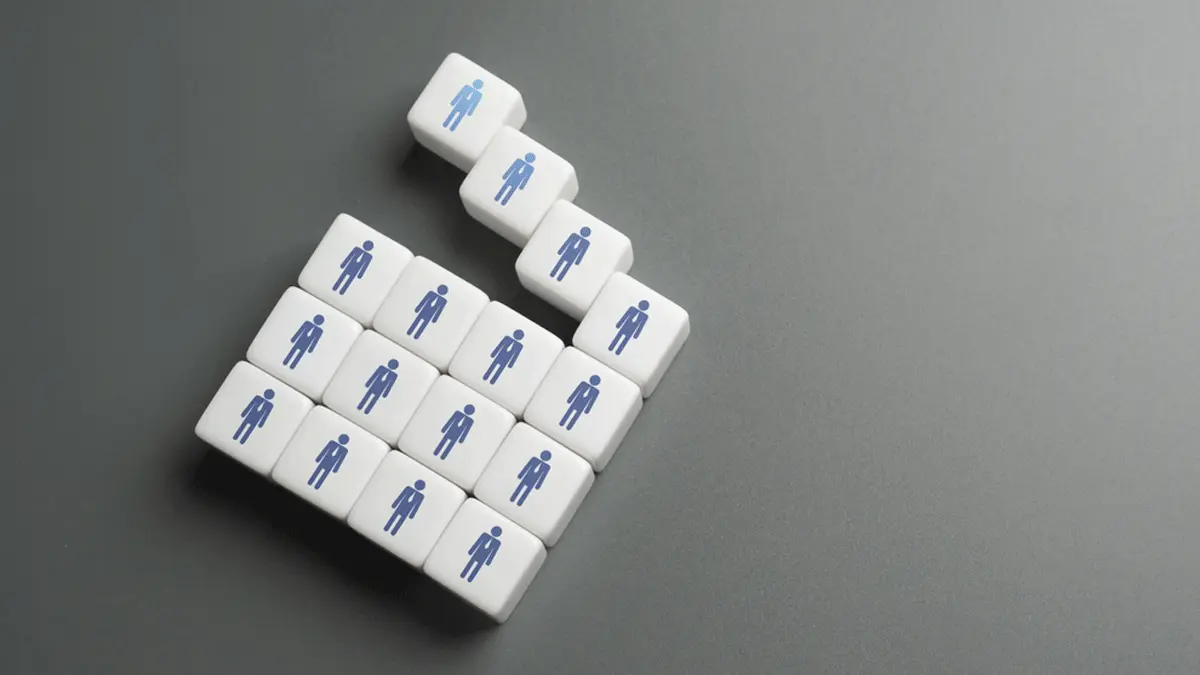 فكرة: متى يجب توسيع الفريق الإداري؟