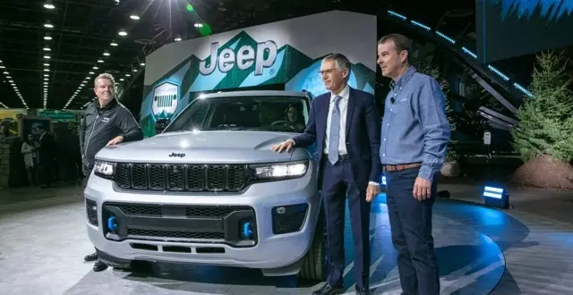 كارلوس تافاريس: “خروجي من ستيلانتيس قد يمهد لتفككها وبيع العلامات الأوروبية للصين”