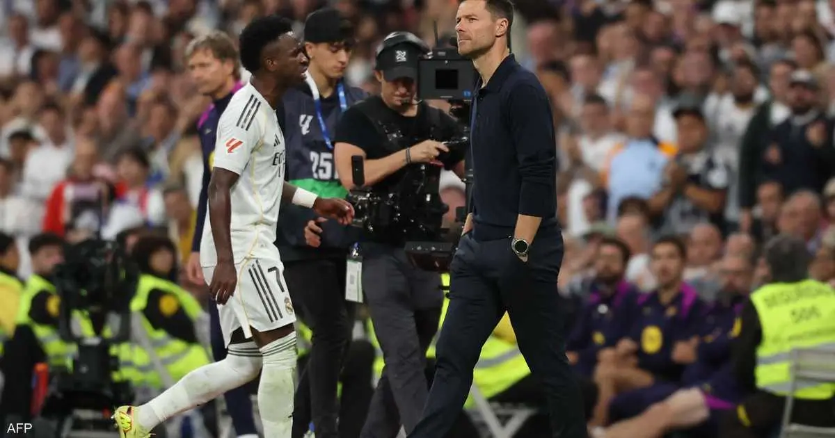 ألونسو يعلّق على انفعال فينيسيوس ضد قراره في "الكلاسيكو"