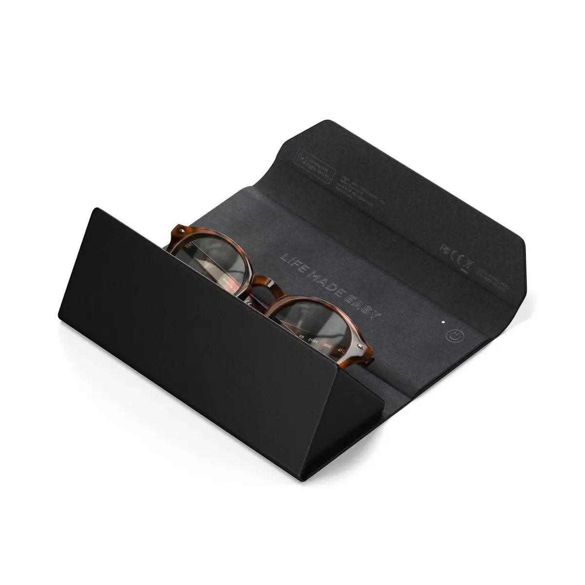 هاشتاق عربي - مستلزمات سفر قابلة للتتبع