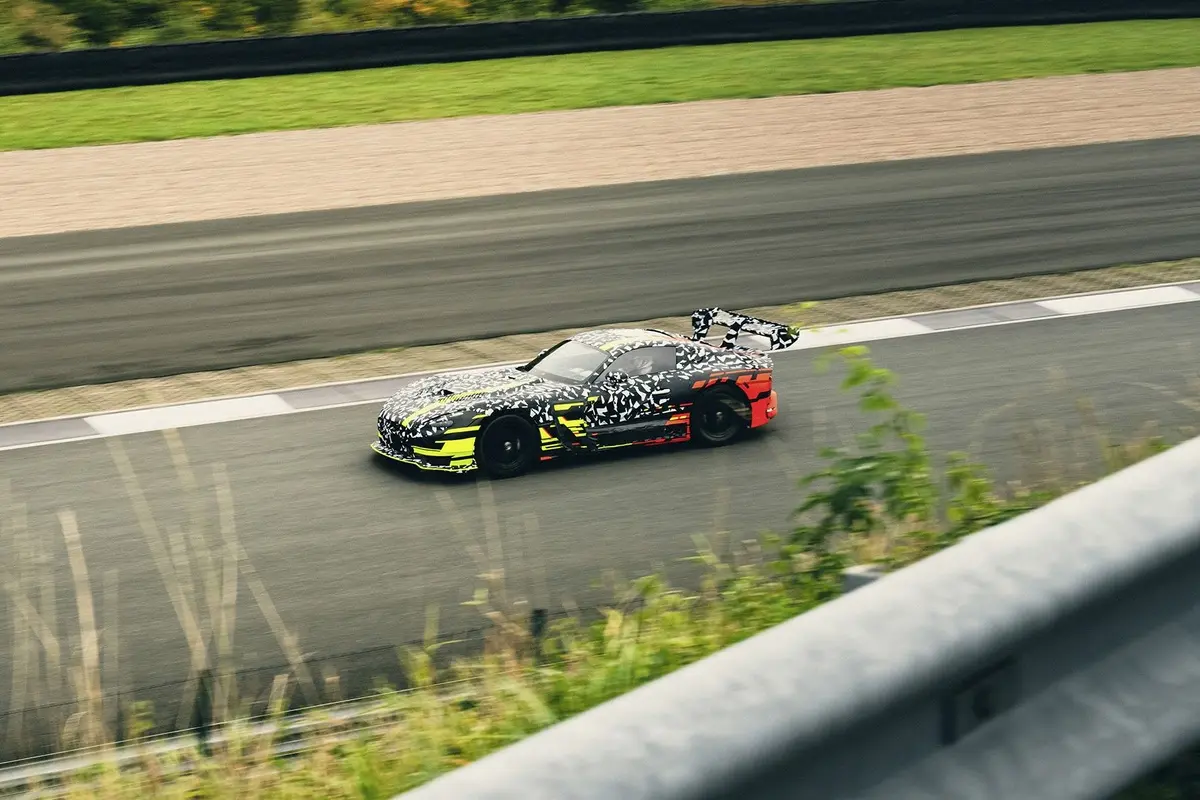 Mercedes&rsquo; possible AMG GT3 successor hits the test track