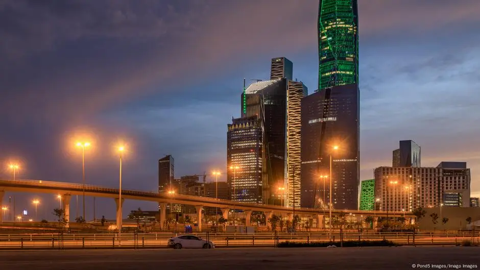 صفقات تجارية واستثمارية بين السعودية وبريطانيا بالمليارات