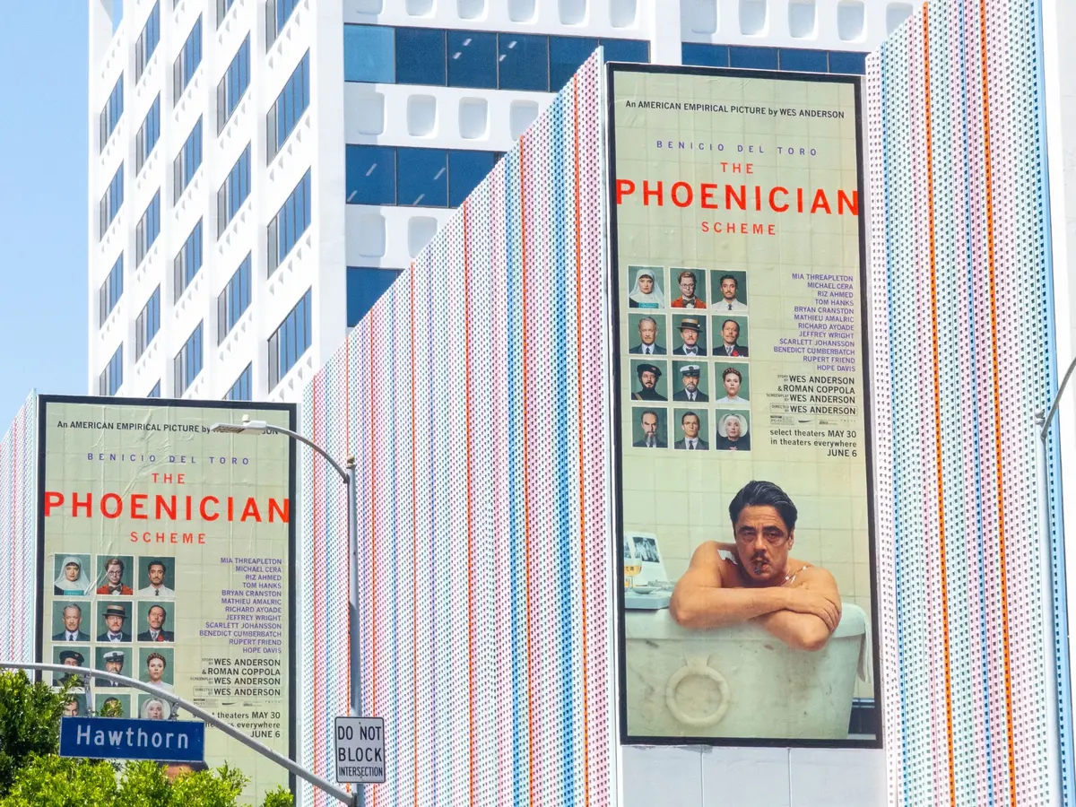 الفيلم الخيالي “المخطط الفينيقي”.. يتناول الصراع في منطقة الشرق الأوسط