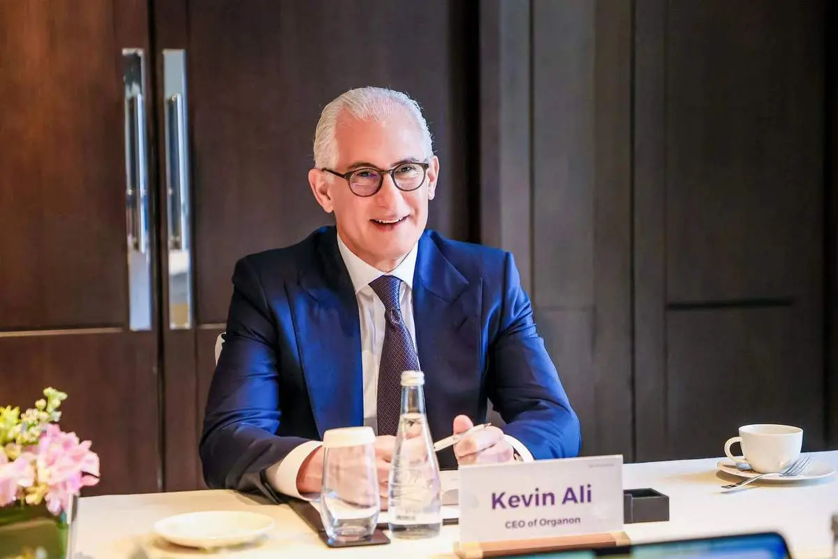 الرئيس التنفيذي لشركة أورجانون يستقيل وسط تحقيق في سوء ممارسات بيع وسائل منع الحمل