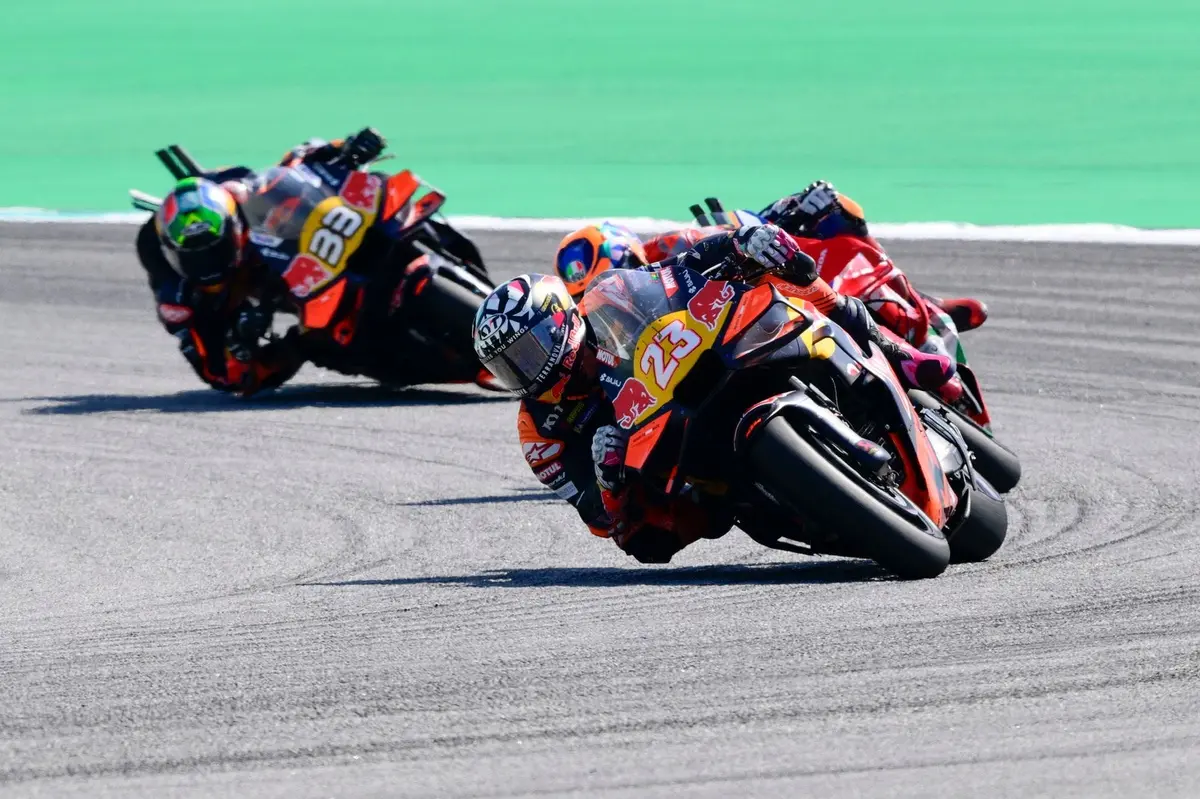 Why did KTM succeed and Aprilia struggle in MotoGP&rsquo;s Malaysian GP?