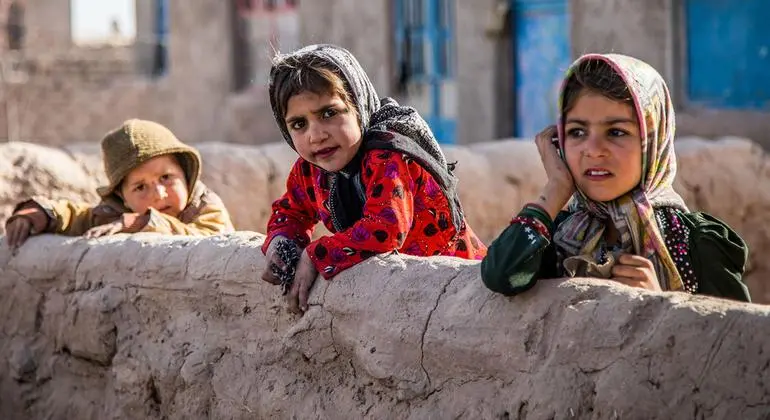 الأمم المتحدة: قطع الاتصالات في أفغانستان فاقم معاناة السكان وعرّض حياة النساء للخطر