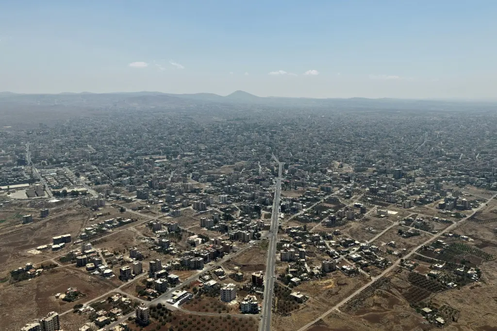 قتيلان في إطلاق نار على حافلة ركاب بين دمشق والسويداء