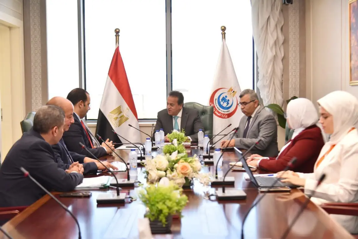 وزير الصحة يستقبل وفد شركة «وادي النيل للمقاولات» لبحث تسريع المشروعات الصحية وتعزيز التعاون
