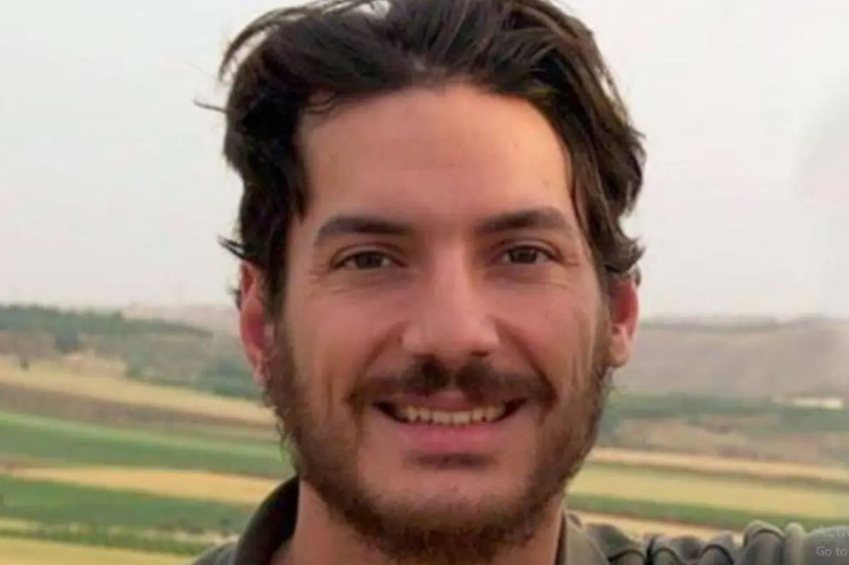 مستشار الأسد يتهمه بإعدامه.. CNN تكشف تفاصيل جديدة حول الصحفي الأمريكي “أوستن تايس”