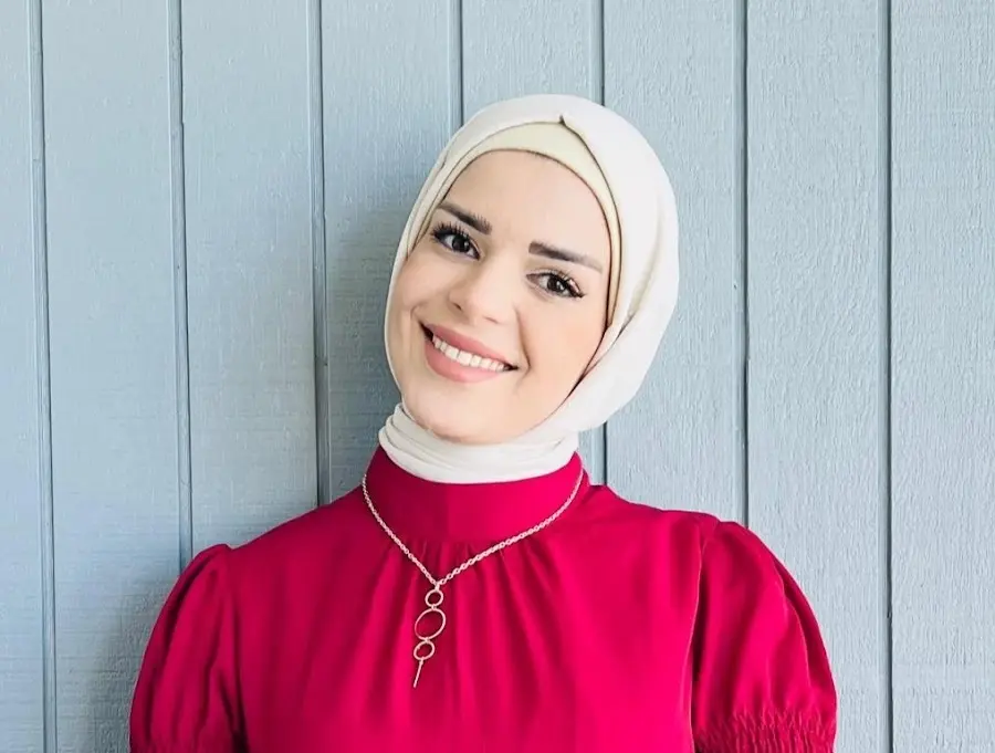 مؤثرة سورية تغادر الدنمارك طوعياً بسبب صراعات القيم