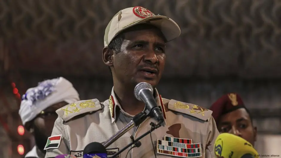 "حميدتي" يتأسف لأهل الفاشر ويتعهّد بتوحيد السودان