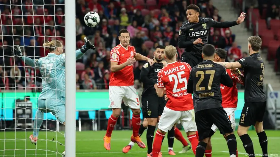كأس ألمانيا.. شتوتغارت يعبر بثبات وليفركوزن يتأهل بشق الأنفس